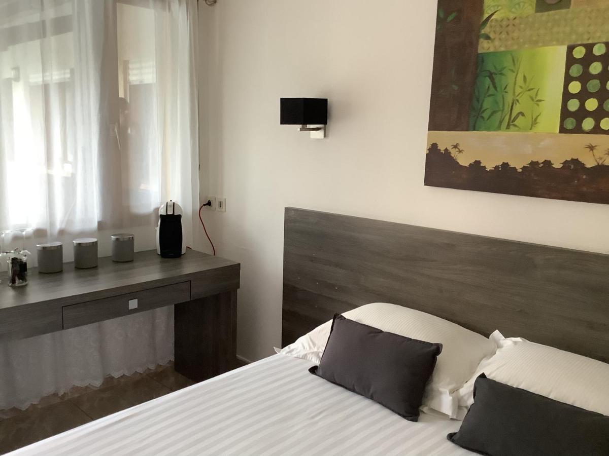 Bed and Breakfast la dolce farniente Biaudos Exterior foto