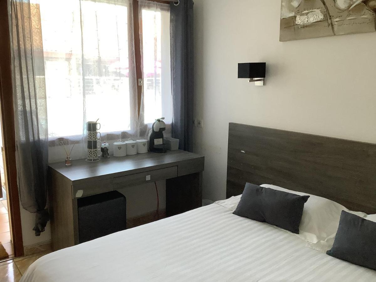 Bed and Breakfast la dolce farniente Biaudos Exterior foto